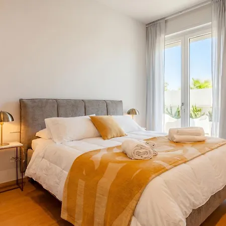 7mari Apartahotel Bari
